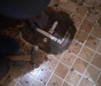 长春市卫生间漏水维修公司为您分享下卫生间渗水如何处理及注意事项